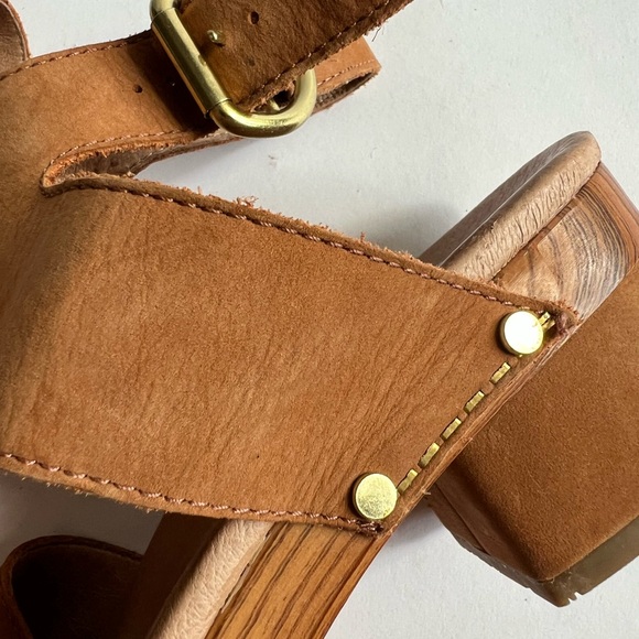 Brown Strappy Sandals with Block Heel - Picture 3 of 8